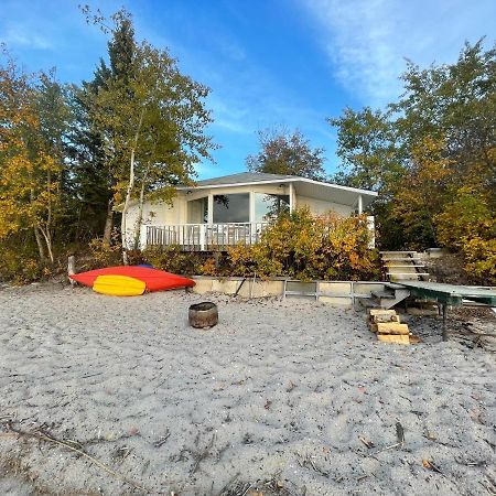 Ntj Moose Lake Cabin Bonnyville Exterior foto